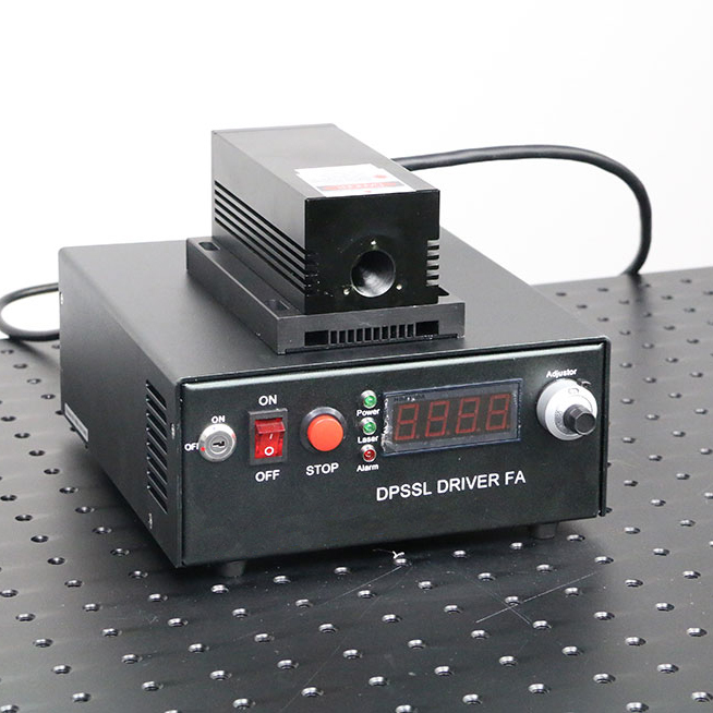 ليزر أشباه الموصلات 1470nm 5W IR قوة عالية Laser شعاع الليزر غير المرئي